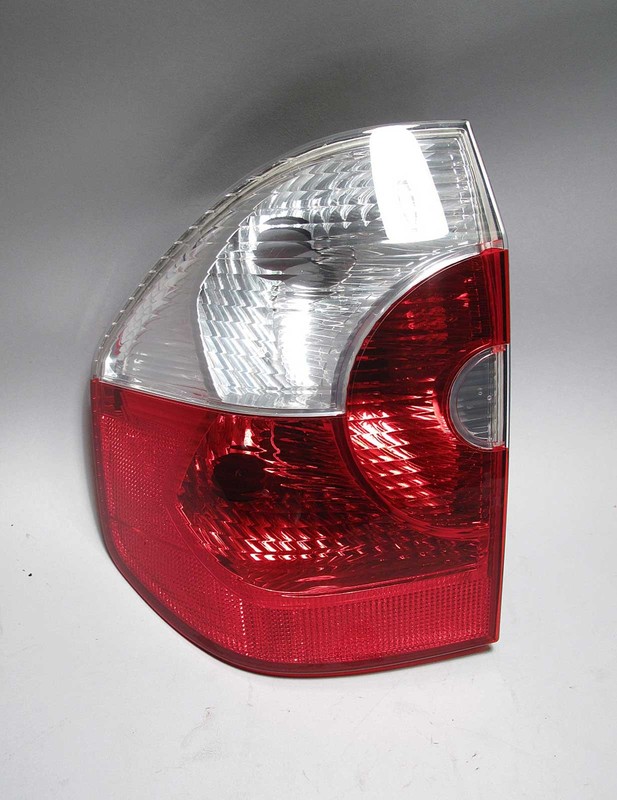 BMW E83 X3 SAV Left Outer Tail Light Lamp White Lens w/o Tray 2004-2006 USED OEM