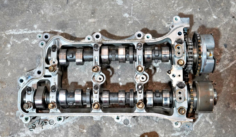 06-15 LEXUS IS250 INTAKE & EXHAUST CAMSHAFTS W/ HOUSING & TIMING GEARS RIGHT OEM