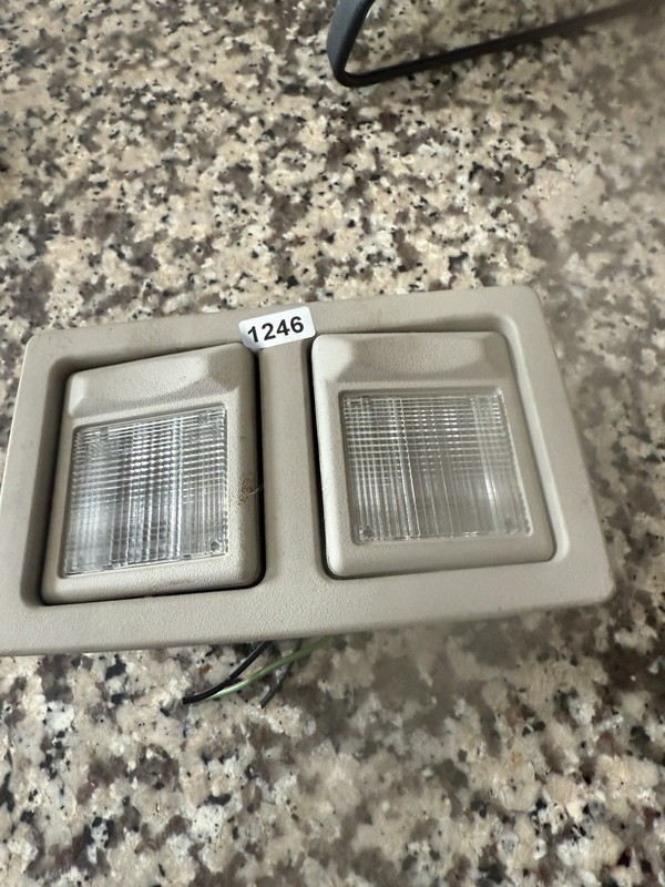 1990-1997 Lincoln Town Car Dome Light Overhead Assembly OEM TANOEM