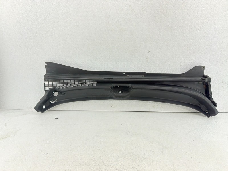 2015–2022 JEEP RENEGADE FRONT WINDSHIELD WIPER COWL GRILLE PANEL COVER OEM