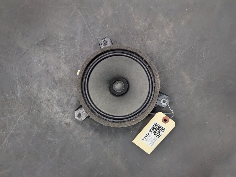 Rear Right Door Speaker 2021 Toyota C-HR 86160-02B80 2020 2022