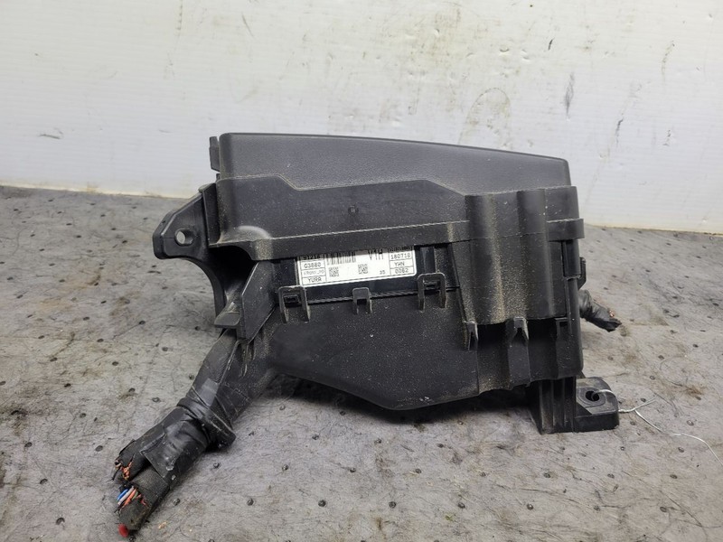 Fuse Junction Box Engine Compartment US Market Hatchback Fits 18 ELANTRA 1677009