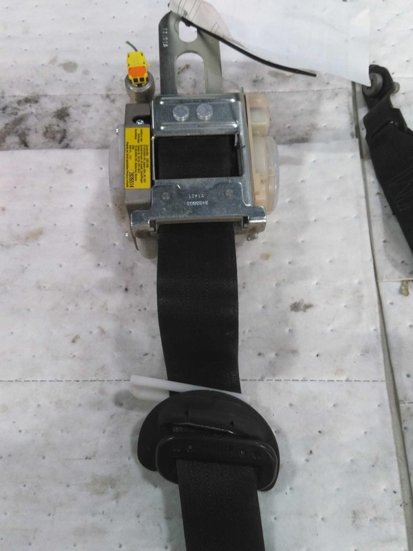 2011 Dodge Durango White OEM Seat Belt Retractor 175K Miles - Used