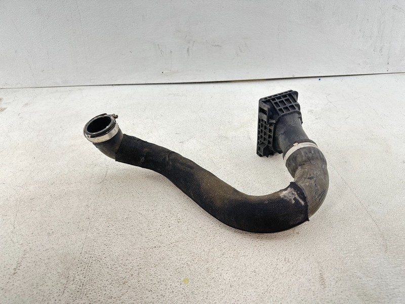 2017-2019 AUDI A4 QUATTRO 2.0L RADIATOR LOWER COOLANT WATER HOSE TUBE PIPE OEM