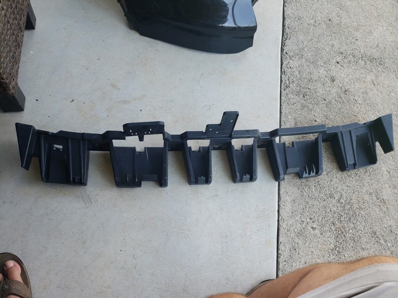 13 14 15 16 Ford Escape Rear Bumper Absorber Bracket O missing one tab