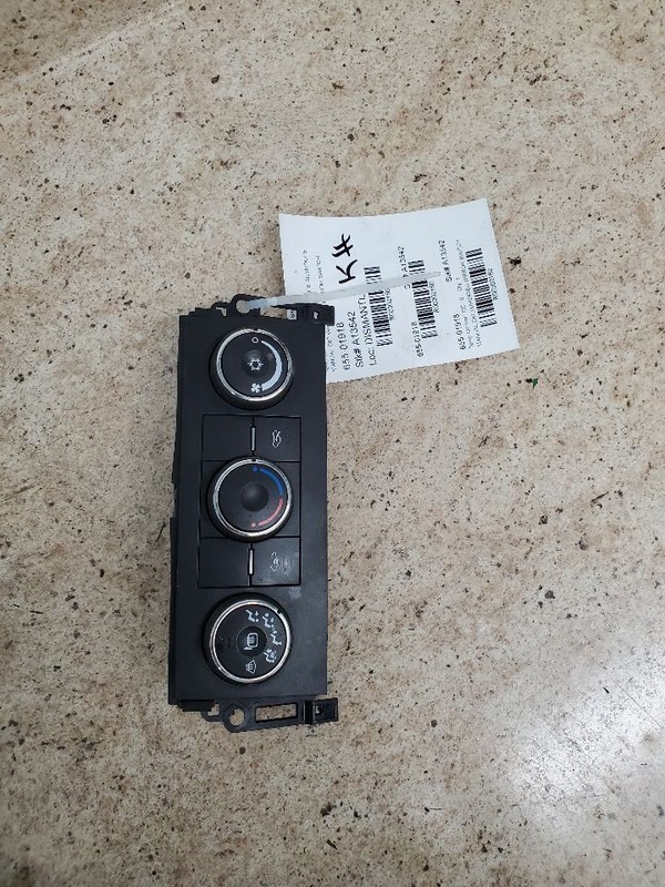 Temperature Control With AC Manual Control Fits 07-09 SIERRA 1500 PICKUP 302160