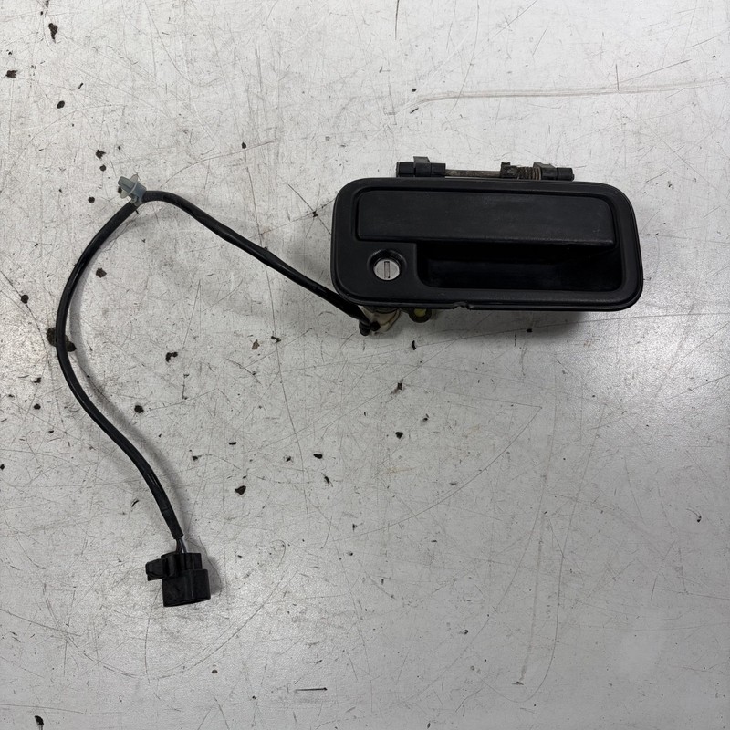 98-02 Honda Passport Right Front Door Exterior Handle Black 8-97181-729-0 OEM