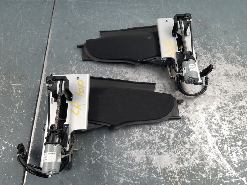 2008 Porsche 911 Turbo 997 Convertible Top Lateral Flap Drives #08382 X1