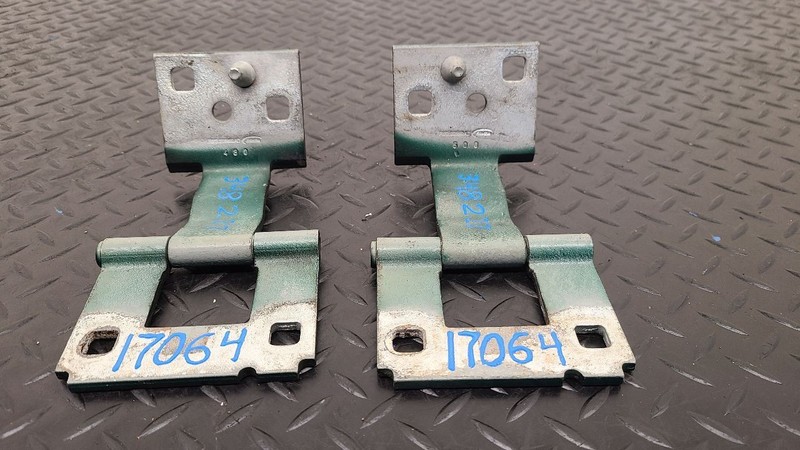 98-11 Ford Ranger Super Cab Rear Right Door Hinges Green OEM F87Z-1326800-B