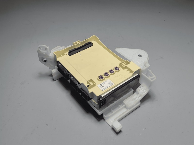Toyota Camry Dashboard Multiplex Fuse Relay Junction Block Module OEM 2019-24