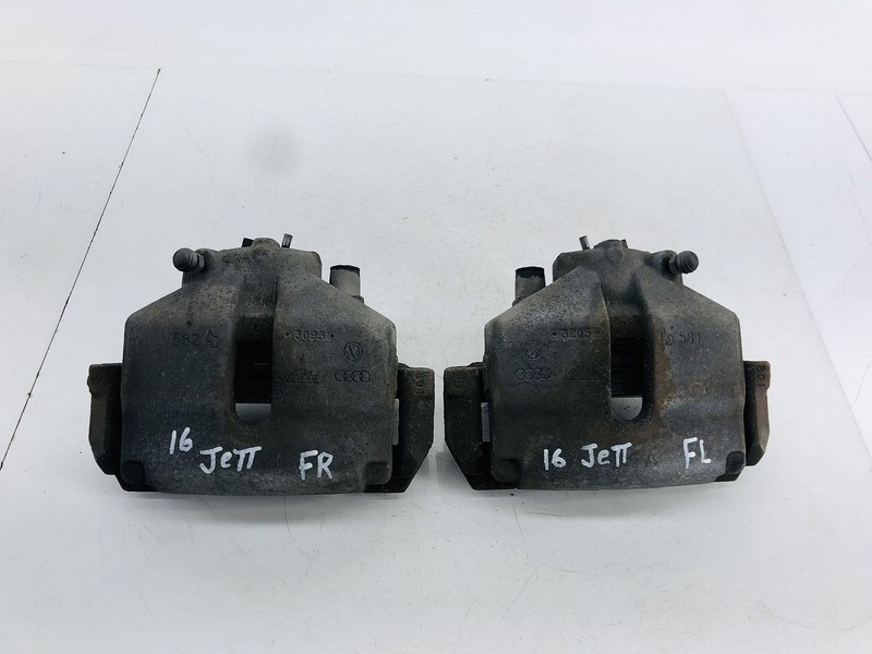 05-18 VOLKSWAGEN JETTA FRONT LEFT & RIGHT SIDE ABS BRAKE CALIPER SET OF 2 OEM