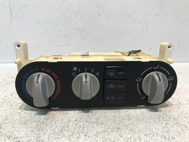 2002 Pathfinder Dash Heater Temperature Climate Control Air Conditioning