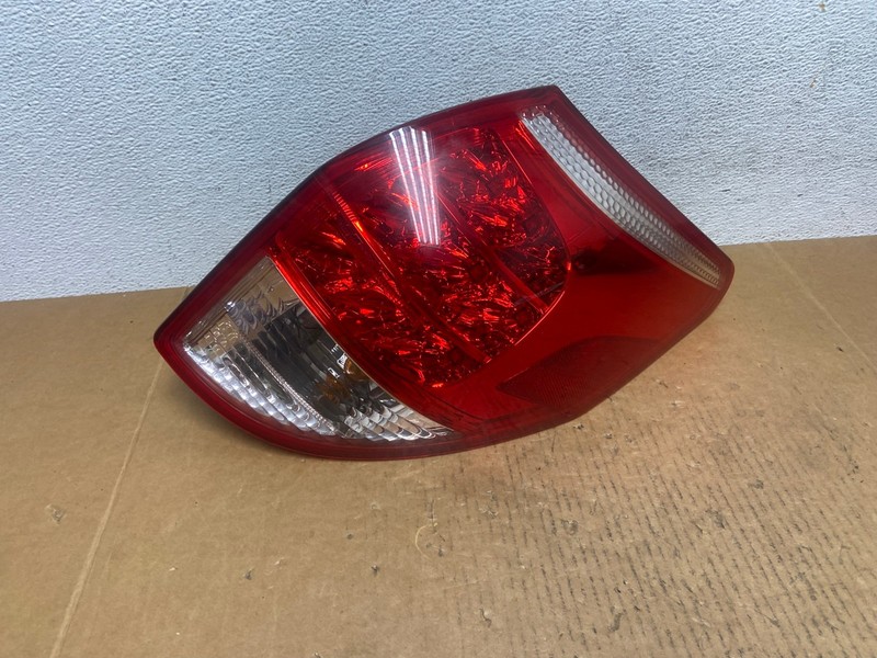 2006 2007 2008 Toyota Rav4 Right Passenger RH Side Tail Light OEM AE0533 LK