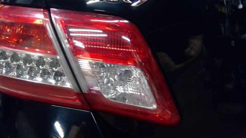 Driver Tail Light Decklid Mounted Red And White Fits 10-11 CAMRY 1784265
