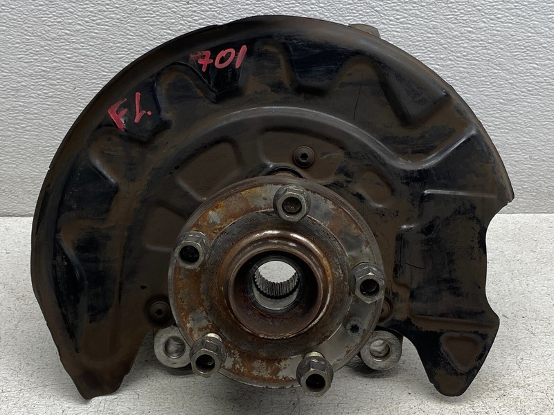 2015-2016 AUDI A3 FRONT LEFT DRIVER SPINDLE KNUCKLE WHEEL HUB AWD OEM LOT701
