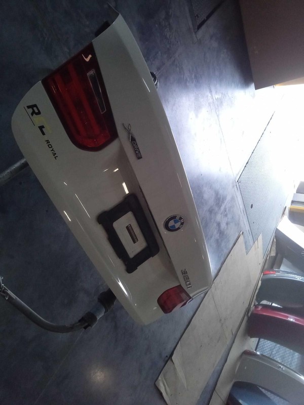 2015 BMW 320I OEM White Deck Lid Trunk Lid Used 120k Miles NJ25-18675-462466