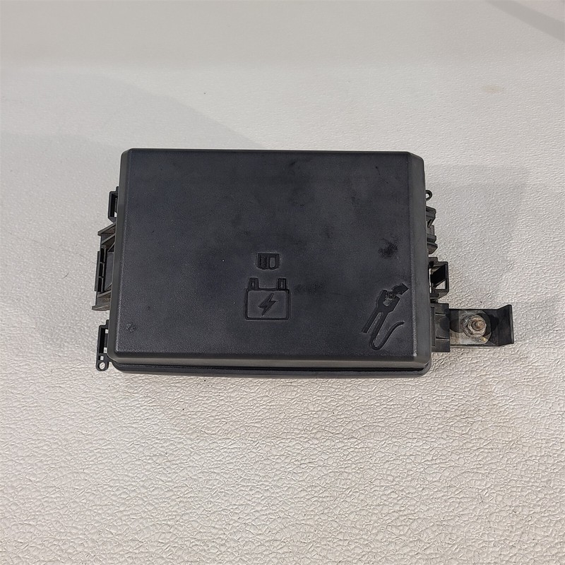 06-10 Dodge Charger Srt8 Fuse Box Fusebox Block Power Distribution Aa7464