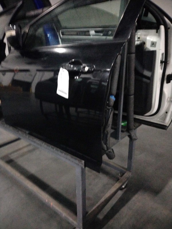 2014 Ford Focus Left Front Door Black Used 114K Miles OEM Part 112694