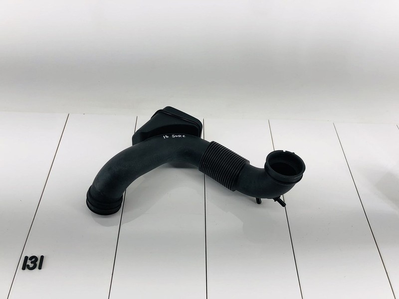 16-20 KIA SORENTO 2.4L L4 GAS ENGINE MOTOR AIR INTAKE DUCT HOSE TUBE OEM