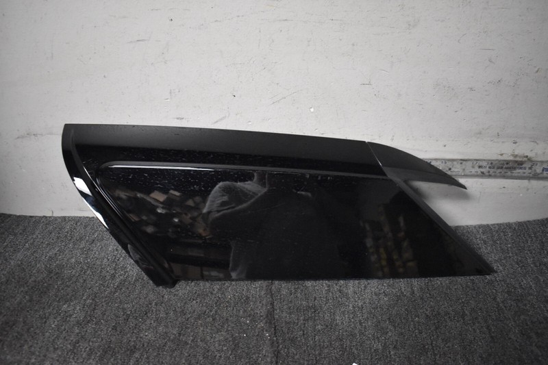 2019 LAND ROVER L494 REAR RIGHT SIDE C PILLAR FACTORY OEM