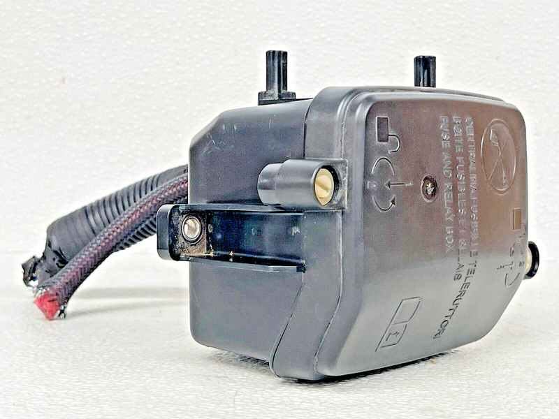 ⭐2017-2021 ALFA ROMEO GIULIA ENGINE BAY FUSE RELAY BOX MODULE UNIT OEM LOT2469