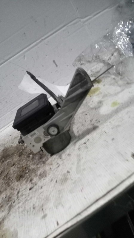 2014 Cadillac CTS ABS Pump & Motor Assembly OEM 22932431 156k Miles