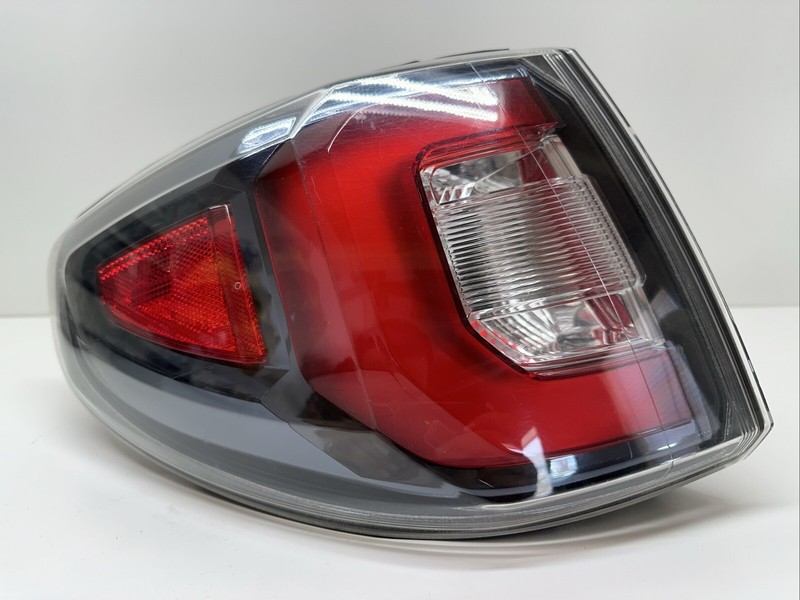 20956903 I 13-2017 GMC Acadia Taillight Lamp OUTER ASSEMBLY DRIVER LH SIDE OEM