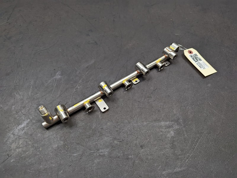 Fuel Injection Rail 3.5L 2019 Nissan Pathfinder 17522-6KA0B 2016 2017 2018 2020