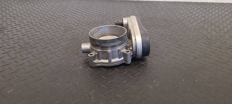 05-12 Jeep Grand Cherokee 5.7L Throttle Valve Body OEM 04591847AC