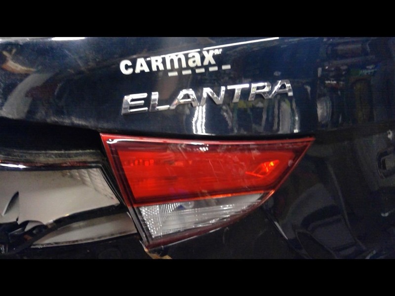 Driver Tail Light Sedan Lid Mounted Korea Built Fits 14-16 ELANTRA 1622117