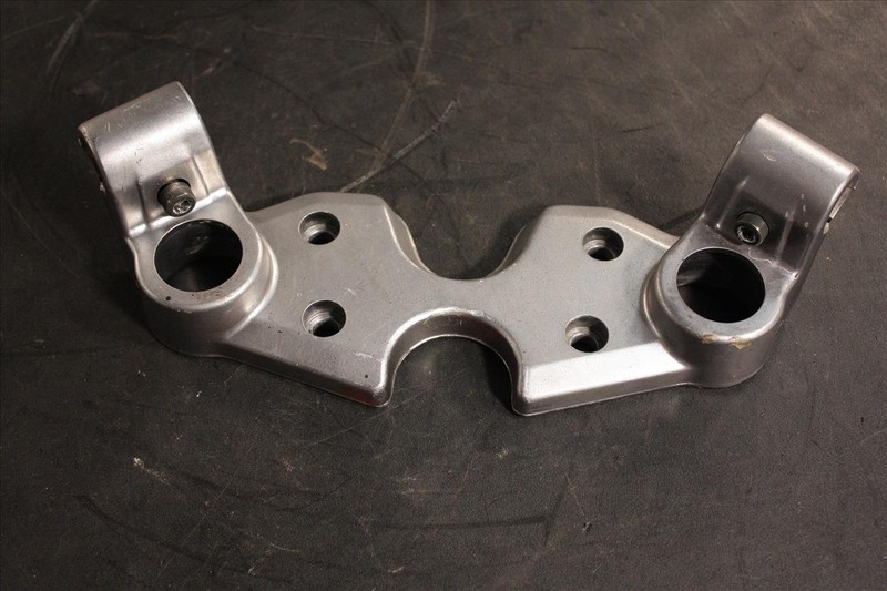 03 SUZUKI GSX 750 F KATANA UPPER TRIPLE TREE CLAMP TOP CLIP ON GSX750