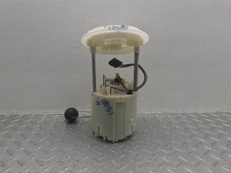 05-10 CHRYSLER 300 CHARGER DRIVER FUEL PUMP RWD 2.7L OEM 323-01929L