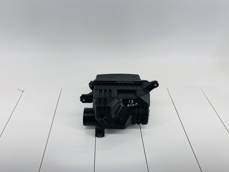 11-16 HYUNDAI ELANTRA 1.8L L4 GAS ENGINE MOTOR AIR INTAKE CLEANER BOX OEM