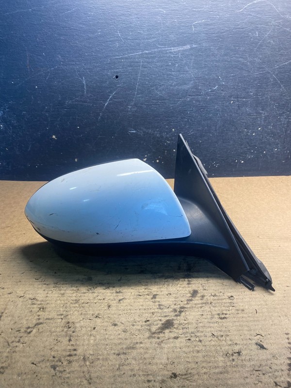 2009 to 2013 Mazda 6 Right Passenger Side View Door Mirror Oem AA0843 MS