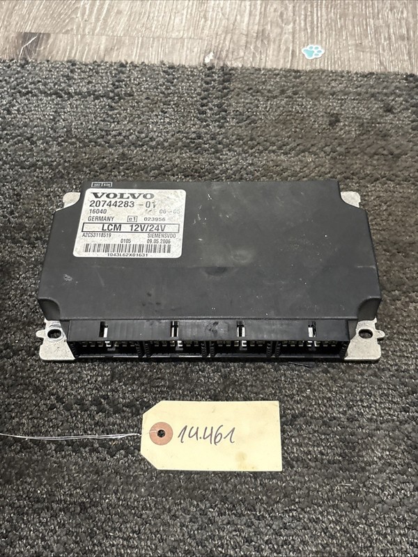Volvo VNL Light Control Module 20744283-01