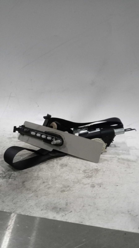 2013 RAM Dodge 1500 Pickup Front Right Seat Belt OEM White 195K Miles