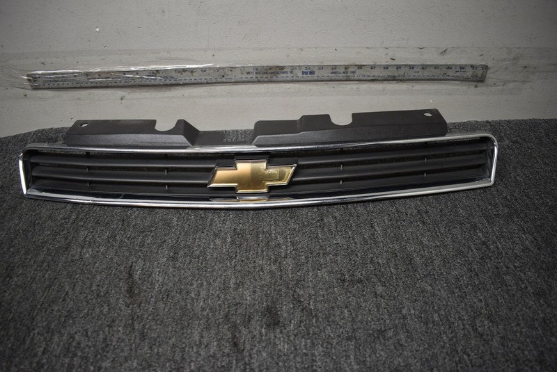 2006-2011 CHEVROLET MONTE CARLO FRONT GRILLE FACTORY OEM