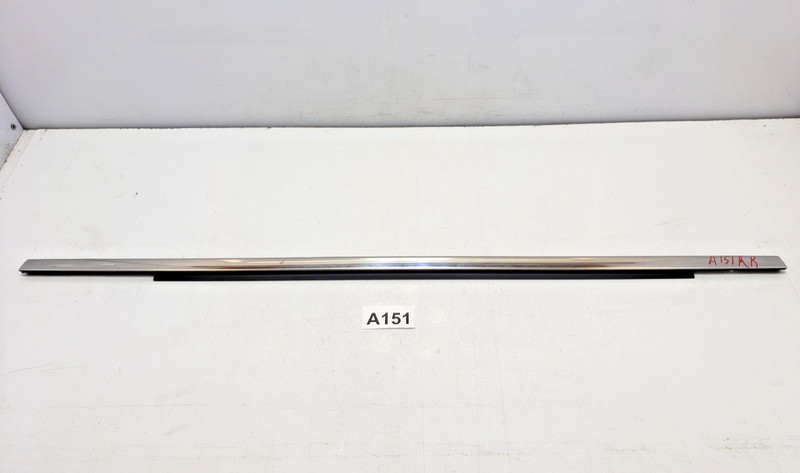 ✅ 14-22 OEM Jeep Cherokee Latitude Rear Right Passenger Door Window Belt Molding