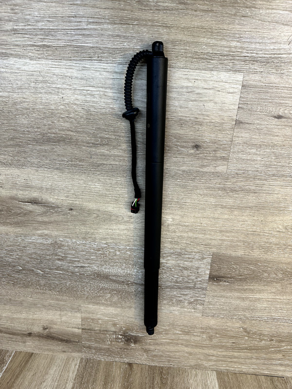 2023 VW ATLAS TAILGATE LIFT CYLINDER OEM PART # 3CN.827.851.F