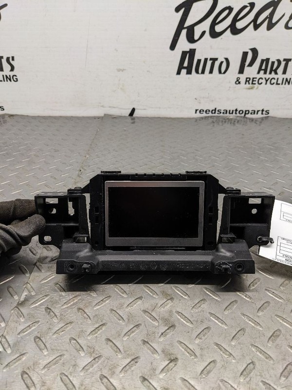 Info-GPS-TV Screen Front Display 4.2" Screen With Sync Fits 12-14 FOCUS 1177652