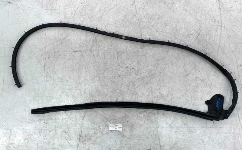 ✅13-24 OEM Porsche 718 Boxster 982 Front Right Door Weatherstrip Rubber Seal 36k