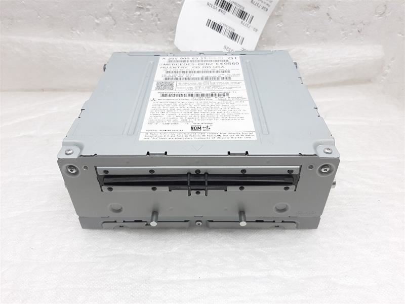 2015 - 2018 MERCEDES W205 C-CLASS AM/FM RADIO CD PLAYER RECEIVER A2059006322 OEM