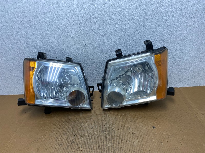 2005-2015 Nissan Xterra Driver Left+Right Side Set Headlights OEM AE2711 DW