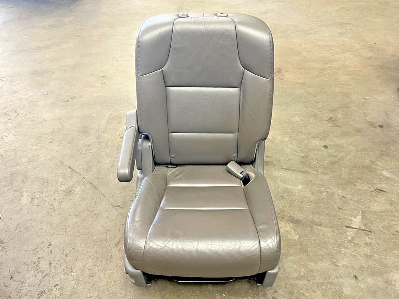 ⭐2011-2013 HONDA ODYSSEY REAR RIGHT 2ND SECOND ROW SEAT CUSHION ASSY OEM LOT2598