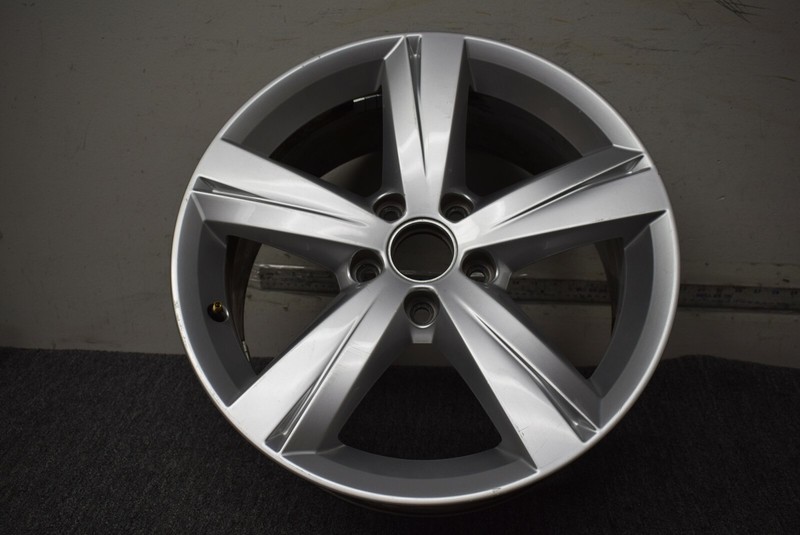 VOLKSWAGEN WHEEL RIM 7X17 FACTORY OEM