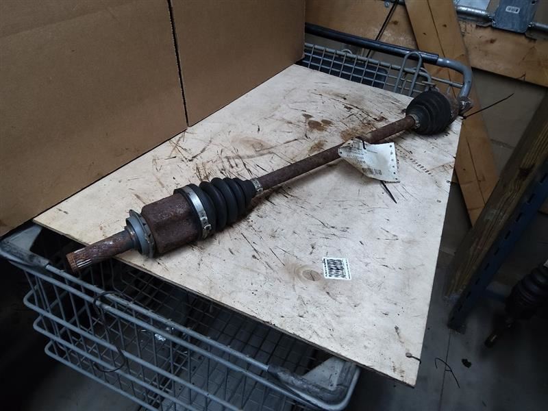 Passenger Right Axle Shaft Rear Axle Fits 02-07 VUE 20767