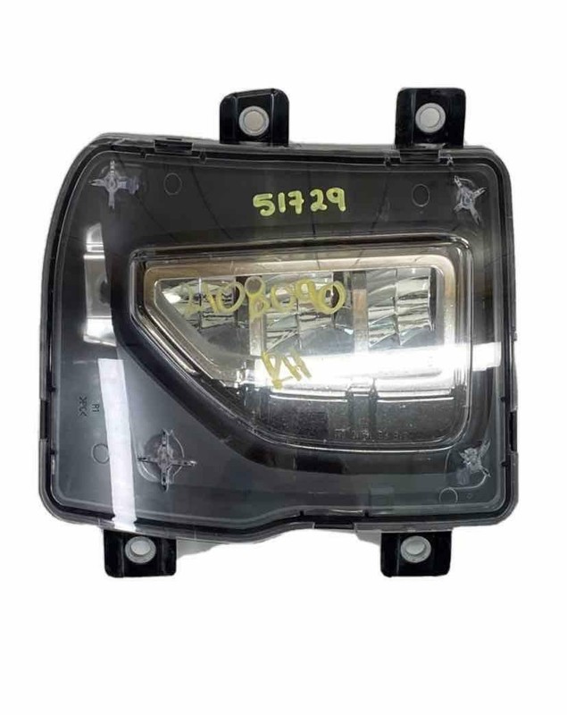2016 2019 CHEVROLET SILVERADO FRONT PASSENGER SIDE FOG LIGHT ASSY OEM 23369649