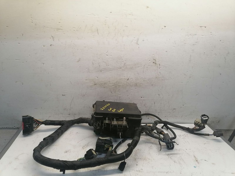 Fuse Box Engine Fits 17-19 TRANSIT 150 1524413