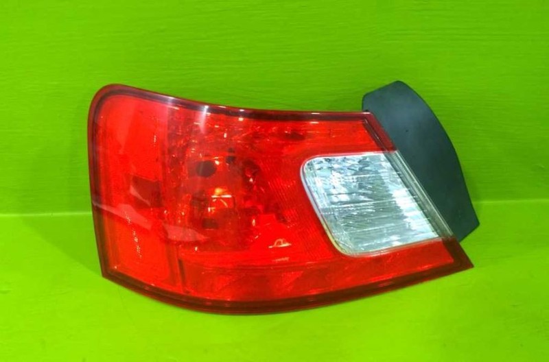 09 10 11 12 GALANT DRIVER LEFT QUARTER TAILLIGHT LAMP OEM 3733-20