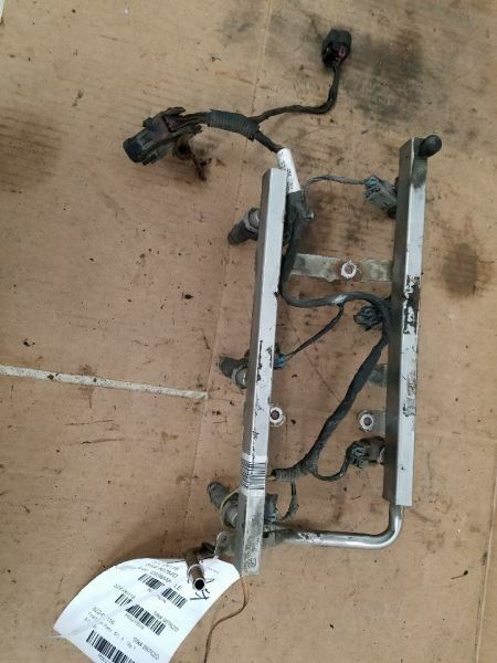 Fuel Injection Parts Fuel Injector 3.9L Fits 06-10 G6 216016